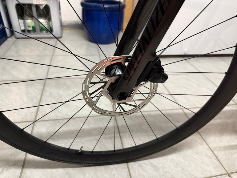 Použité Specialized Tarmac SL8 Expert 2025 2025 Road & Gravel — obrázek 2 z 8