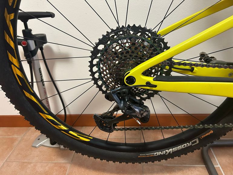 Używany Scott Spark RC 900 World Cup 2021 2021 Mountainbike — zdjęcie 4 z 4