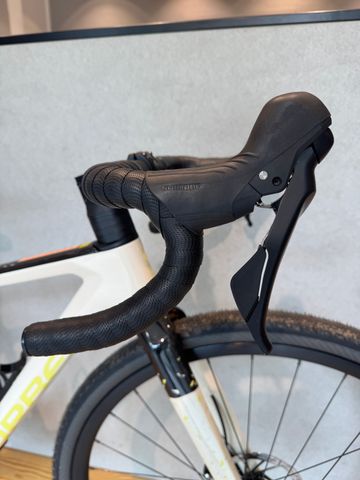 Gebrauchtes Orbea TERRA M30TEAM 2025 2025 Road & Gravel, Weiß — Bild 6 von 10