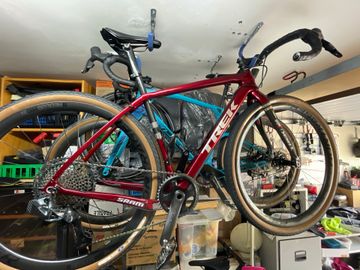Used Trek Checkpoint SL 7 2021 2021 Road & Gravel, Red — image 2 of 14