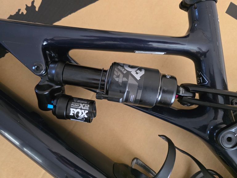 Używany Specialized Kit Cadre Stumpjumper EVO Carbon 2024 Frameset 2024 Mountainbike — zdjęcie 3 z 6
