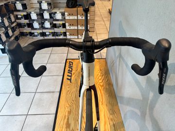 Tweedehands Orbea ORCA M30i 2024 2024 Road & Gravel — afbeelding 8 van 11