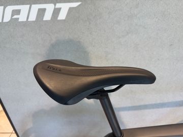 Used Orbea ORCA M30 2024 2024 Road & Gravel, Black — image 8 of 13