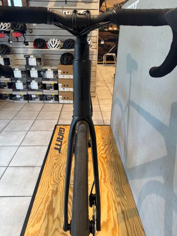 Used Orbea ORCA M30 2024 2024 Road & Gravel, Black — image 12 of 13