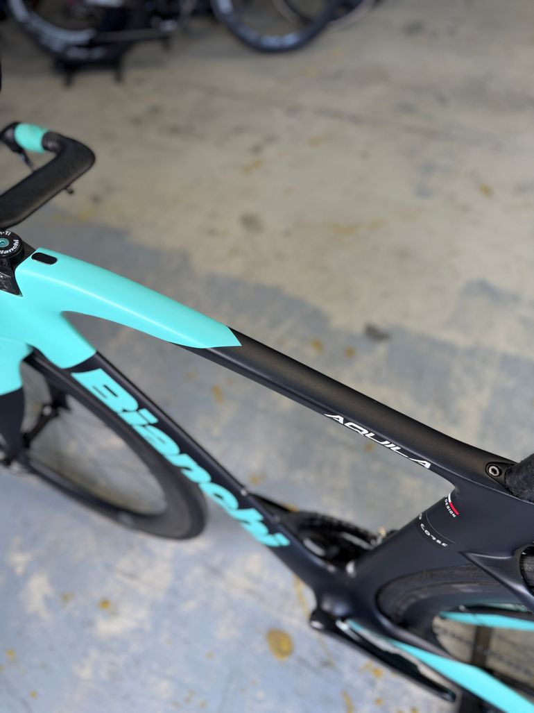 Used Bianchi Aquila CV Dura Ace Di2 Carbon 2024 Road & Gravel, Blue — image 16 of 16