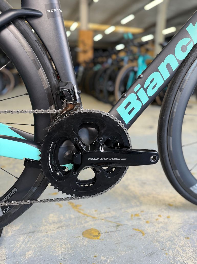 Used Bianchi Aquila CV Dura Ace Di2 Carbon 2024 Road & Gravel, Blue — image 5 of 16