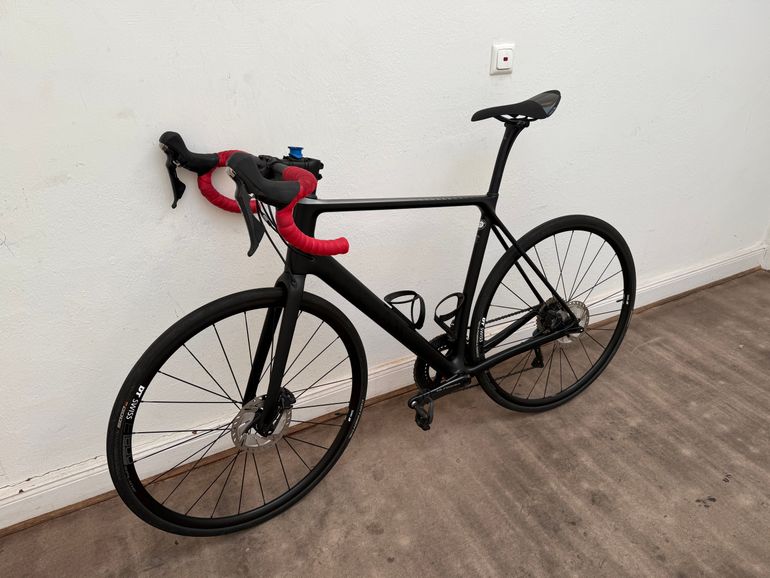 Used Canyon Endurace CF SL Disc 8.0 2020 2020 Road & Gravel, Black — image 1 of 14
