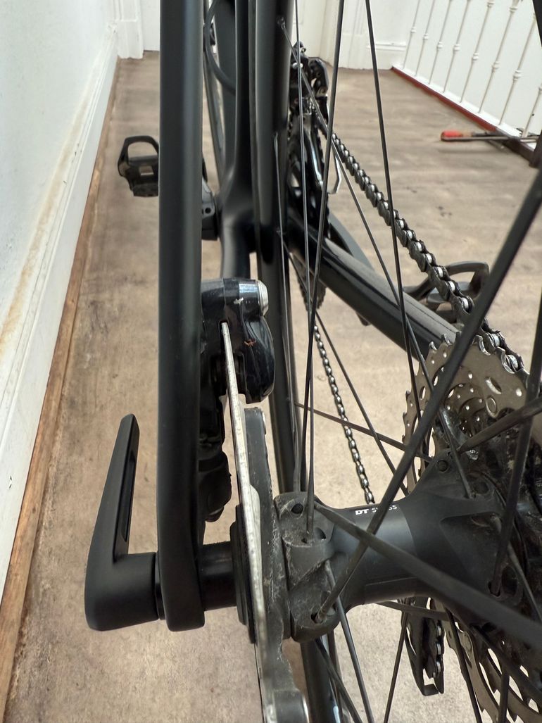 Used Canyon Endurace CF SL Disc 8.0 2020 2020 Road & Gravel, Black — image 10 of 14