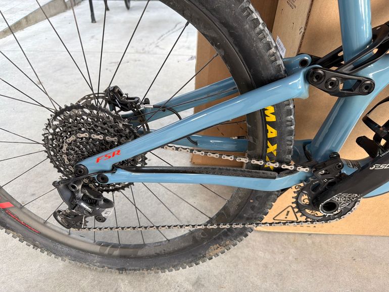 Używany Specialized Stumpjumper Expert Carbon 29 2020 2020 Mountainbike — zdjęcie 2 z 6