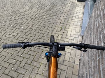 Used Orbea URRUN 10 2023 2023 Mountainbike, Orange, 29 — image 4 of 4