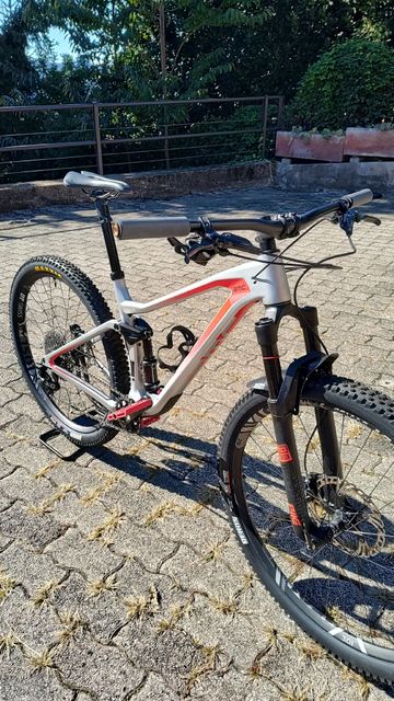 Used BMC Speedfox 01 ONE 2018 2018 Mountainbike, Light Gray, 29 — image 2 of 14