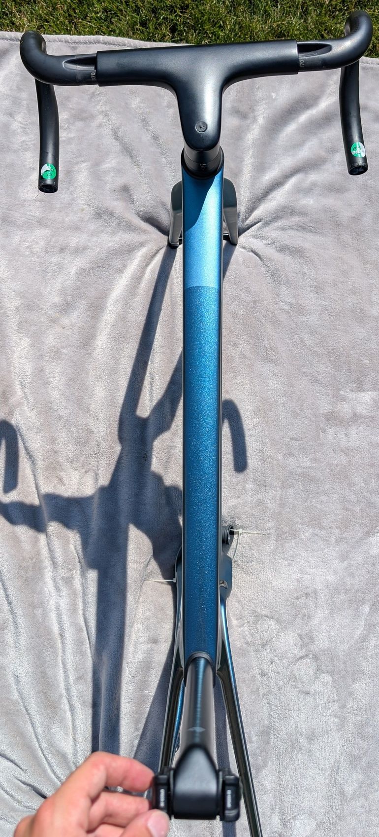 Used Canyon Ultimate CF SLX 8 Di2 2024 Frameset 2024 Road & Gravel, Blue — image 3 of 5
