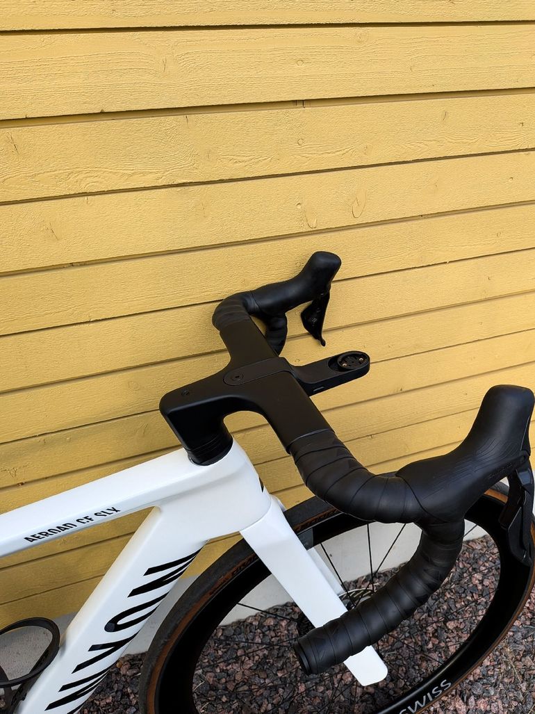 Used Canyon Aeroad CF SLX 8 Di2 2025 2025 Road & Gravel, White — image 9 of 9