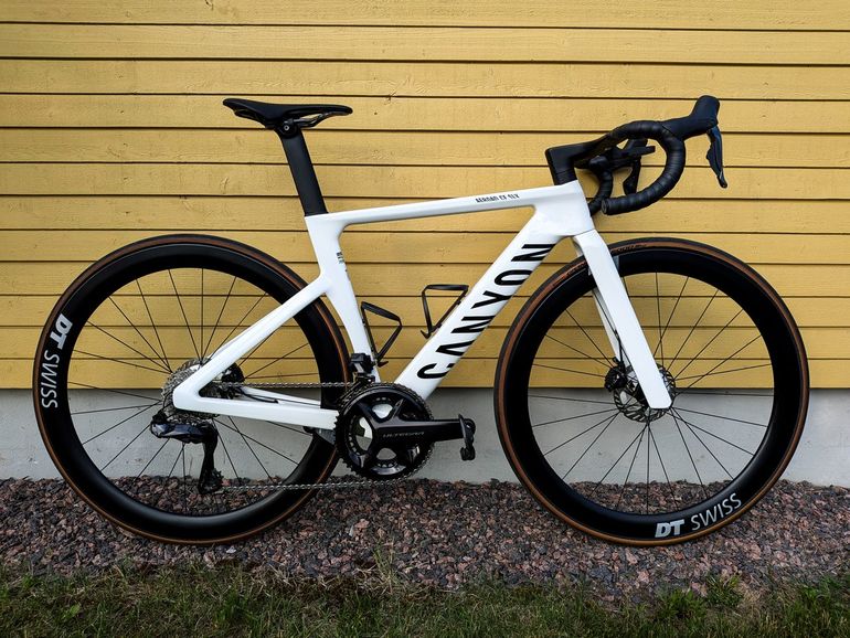 Used Canyon Aeroad CF SLX 8 Di2 2025 2025 Road & Gravel, White — image 1 of 9