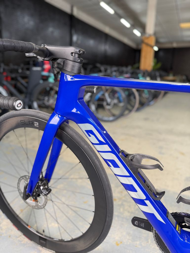 Použité Giant Propel Advanced Di2 Carbon 2024 Road & Gravel — obrázek 20 z 24