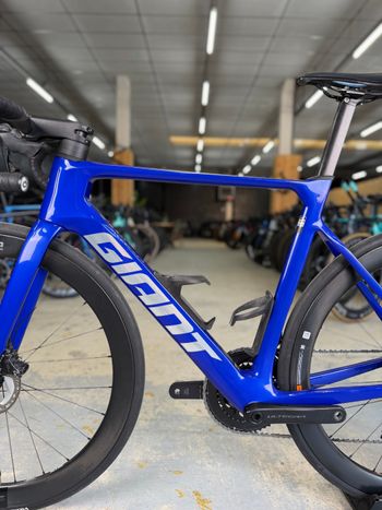 Použité Giant Propel Advanced Di2 Carbon 2024 Road & Gravel — obrázek 24 z 24