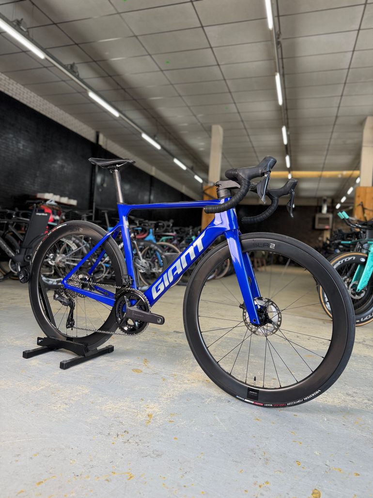 Použité Giant Propel Advanced Di2 Carbon 2024 Road & Gravel — obrázek 4 z 24
