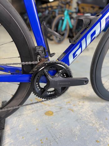 Použité Giant Propel Advanced Di2 Carbon 2024 Road & Gravel — obrázek 11 z 24