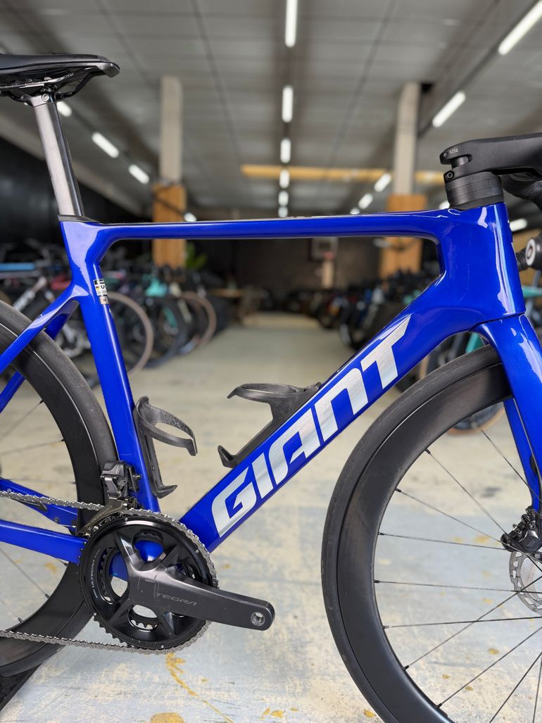Použité Giant Propel Advanced Di2 Carbon 2024 Road & Gravel — obrázek 15 z 24