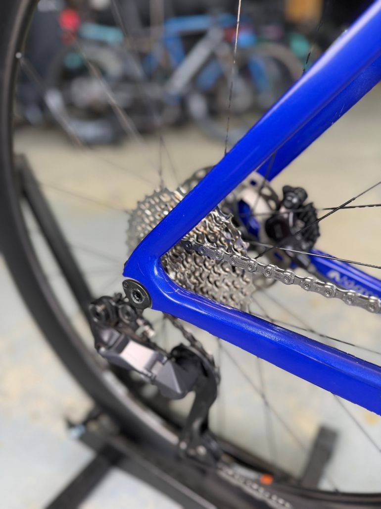 Použité Giant Propel Advanced Di2 Carbon 2024 Road & Gravel — obrázek 12 z 24