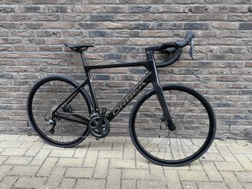 Orbea ORCA M40 2023 2023 Road & Gravel usato