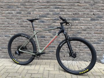 Orbea ALMA M11 2024 2024 MTB usato