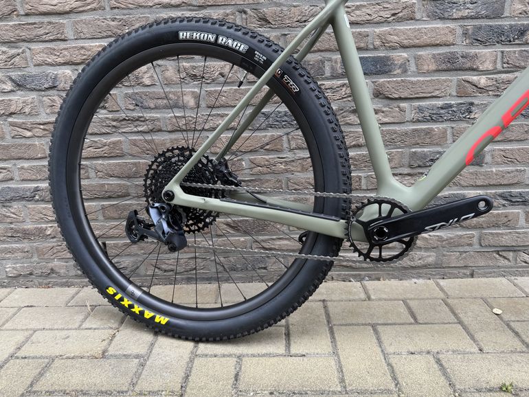 Orbea ALMA M11 2024 2024 Mountainbike de segunda mano, Verde — imagen 2 de 4