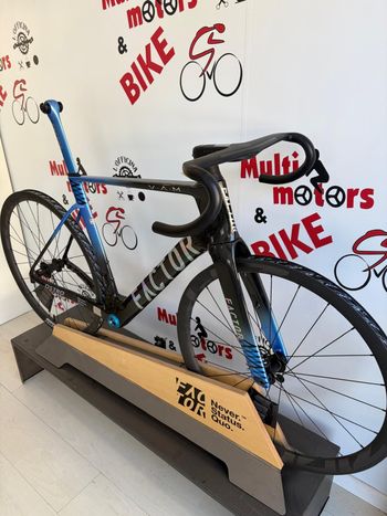 Factor OSTRO VAM - Frameset Premium 2025 Frameset 2025 Road & Gravel d'occasion — image 3 sur 3