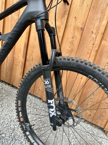 Gebrauchtes Canyon Spectral CF 8.0 2020 2020 Mountainbike, Schwarz, 27.5 — Bild 6 von 18