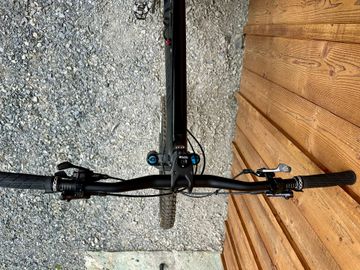 Gebrauchtes Canyon Spectral CF 8.0 2020 2020 Mountainbike, Schwarz, 27.5 — Bild 4 von 18