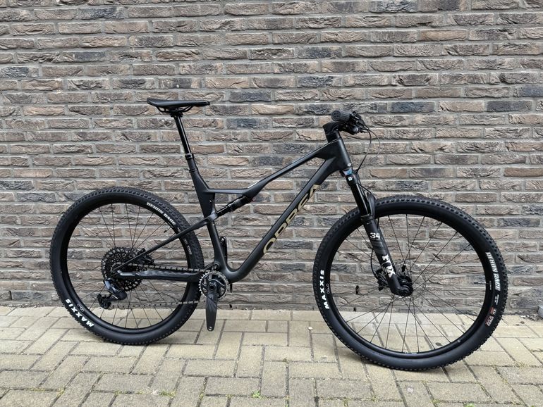 Tweedehands Orbea OIZ M21 2024 2024 Mountainbike — afbeelding 1 van 4