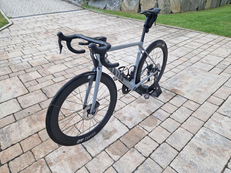Used Canyon Ultimate CF SL 8 Aero LTD 2022 2022 Road & Gravel, Light Gray — image 2 of 4