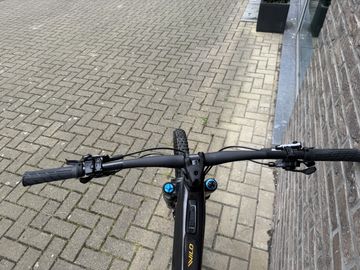 Tweedehands Orbea WILD M-TEAM 2024 2024 Mountainbike — afbeelding 4 van 4