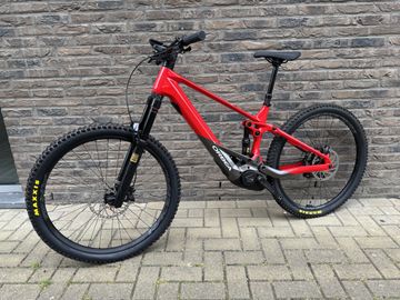 Orbea WILD M20 2024 2024 Mountainbike de segunda mano, Rojo — imagen 2 de 4