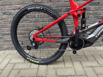 Orbea WILD M20 2024 2024 Mountainbike de segunda mano, Rojo — imagen 3 de 4