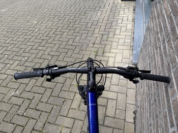 Used Orbea ONNA 50 2024 2024 Mountainbike, Blue, 27.5, 29 — image 4 of 4
