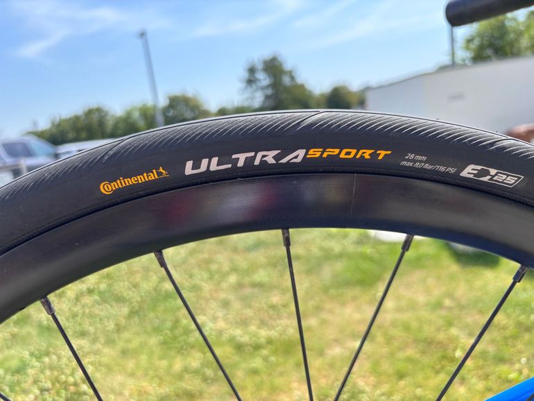 Giant Contend SL 2 Disc 2020 2020 Road & Gravel d'occasion — image 6 sur 7