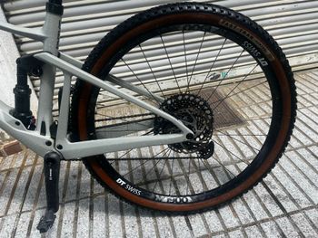 Used BMC Fourstroke 01 LT TWO 2021 2021 Mountainbike, Light Gray, 29 — image 11 of 13