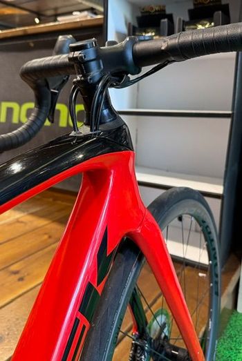 Used Trek Domane SL 6 2020 2020 Road & Gravel, Red — image 10 of 10