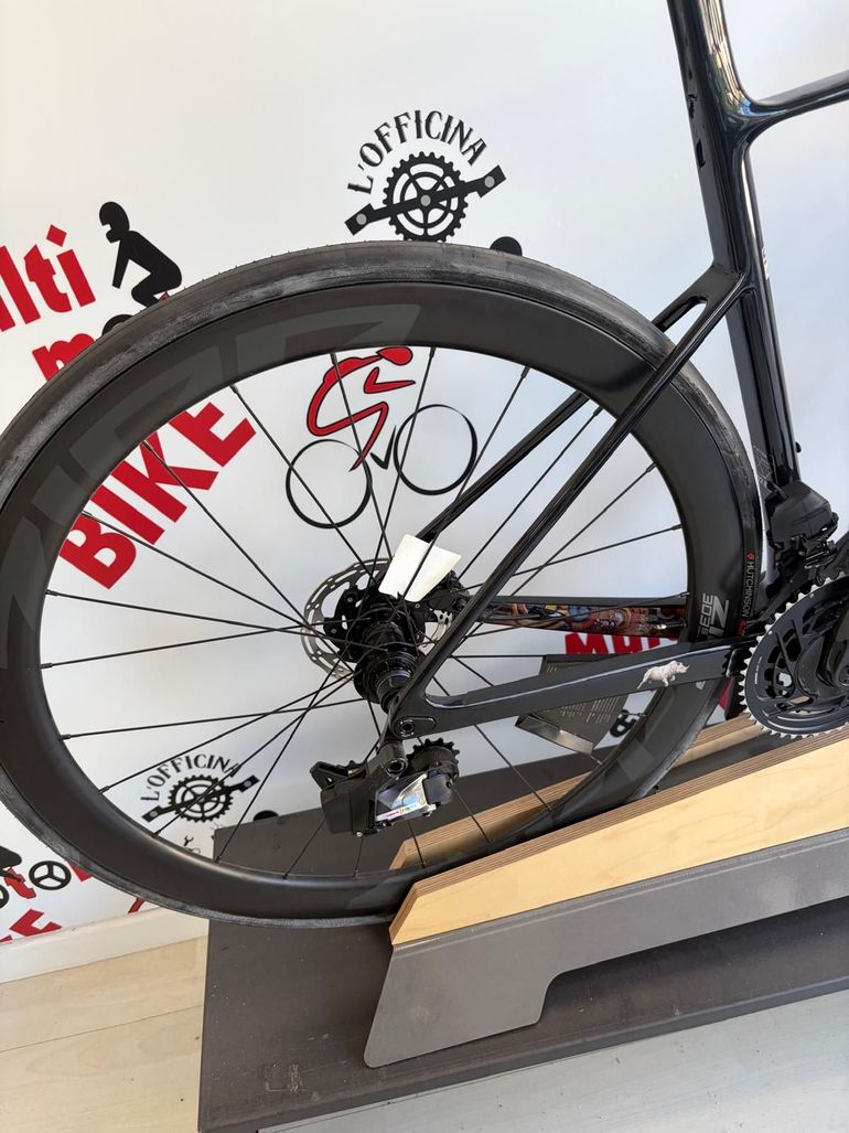 Używany Factor O2 VAM - SRAM Force w/ Power Meter 2024 2024 Road & Gravel — zdjęcie 5 z 6