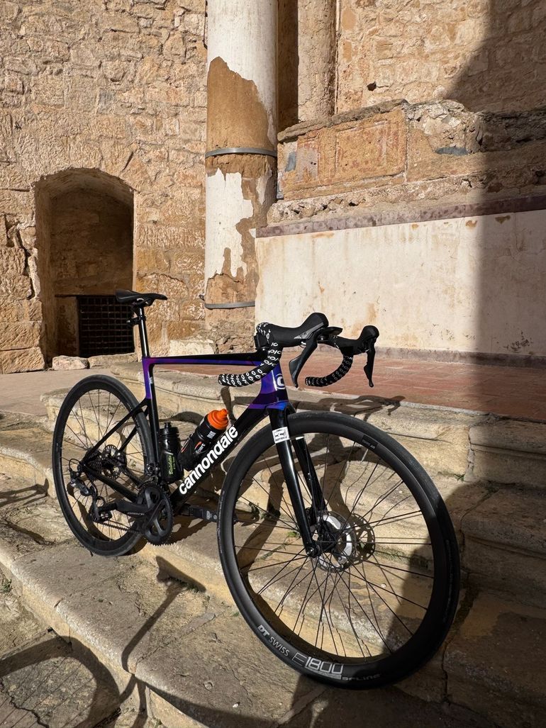 Tweedehands Cannondale SuperSix EVO Neo 2 2023 2023 Road & Gravel — afbeelding 2 van 4