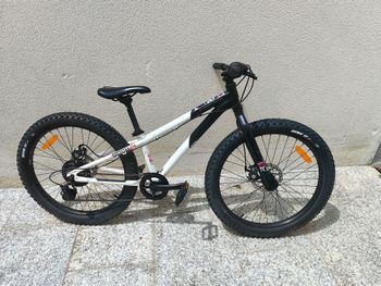Used Commencal RAMONES 24 2021 2021 Kids & Youth