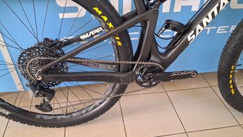 Used Santa Cruz Blur R C 2018 2018 Mountainbike, Black — image 2 of 9