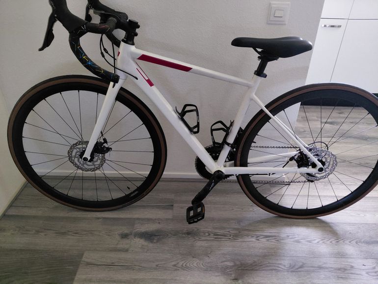 Used CUBE AXIAL WS Pro Disc 2019 2019 Road & Gravel, White — image 1 of 10