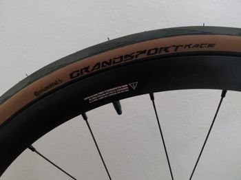 Used CUBE AXIAL WS Pro Disc 2019 2019 Road & Gravel, White — image 3 of 10