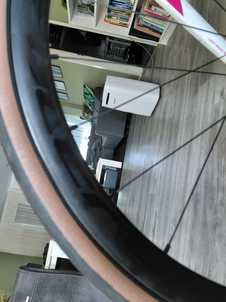 Used CUBE AXIAL WS Pro Disc 2019 2019 Road & Gravel, White — image 4 of 10