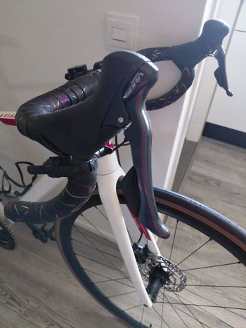 Used CUBE AXIAL WS Pro Disc 2019 2019 Road & Gravel, White — image 6 of 10