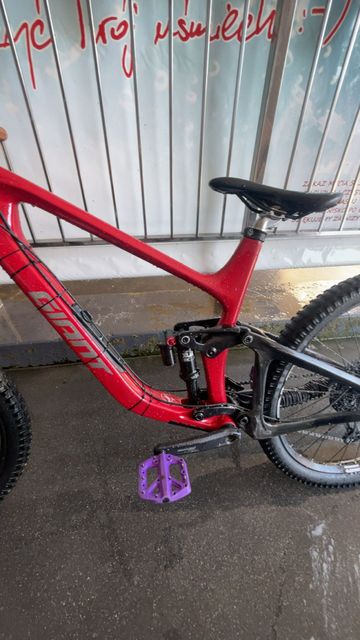Gebrauchtes Giant Reign Advanced 1 2024 2024 Mountainbike, Rot, 29 — Bild 8 von 12