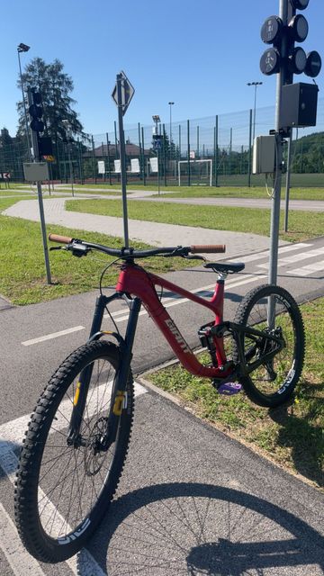 Gebrauchtes Giant Reign Advanced 1 2024 2024 Mountainbike, Rot, 29 — Bild 5 von 12