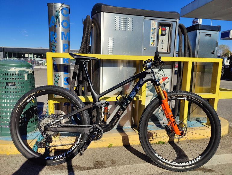 Used Trek Top Fuel 9.8 XT 2024 2024 Mountainbike, Black, 29 — image 4 of 5